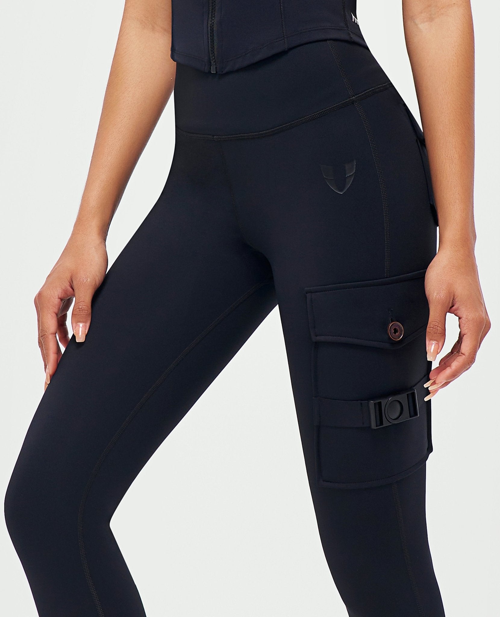 Our cargo power leggings 😍 hug your curves without any rolling or slipping  down. The color block design is a great choice for anyone l